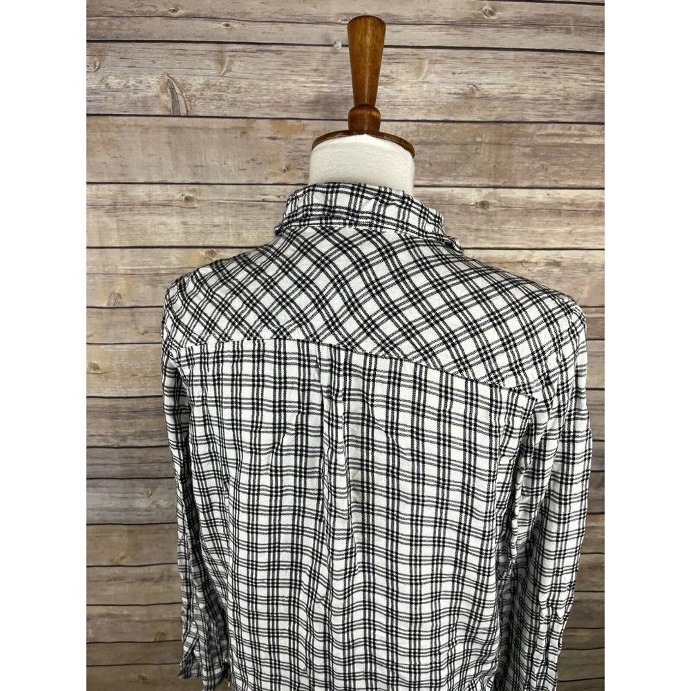 Universal Thread Medium Plaid Button Up Blouse Bl… - image 8